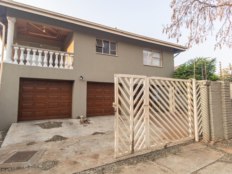 Prime Location, Big Investment Potential - Photo 3