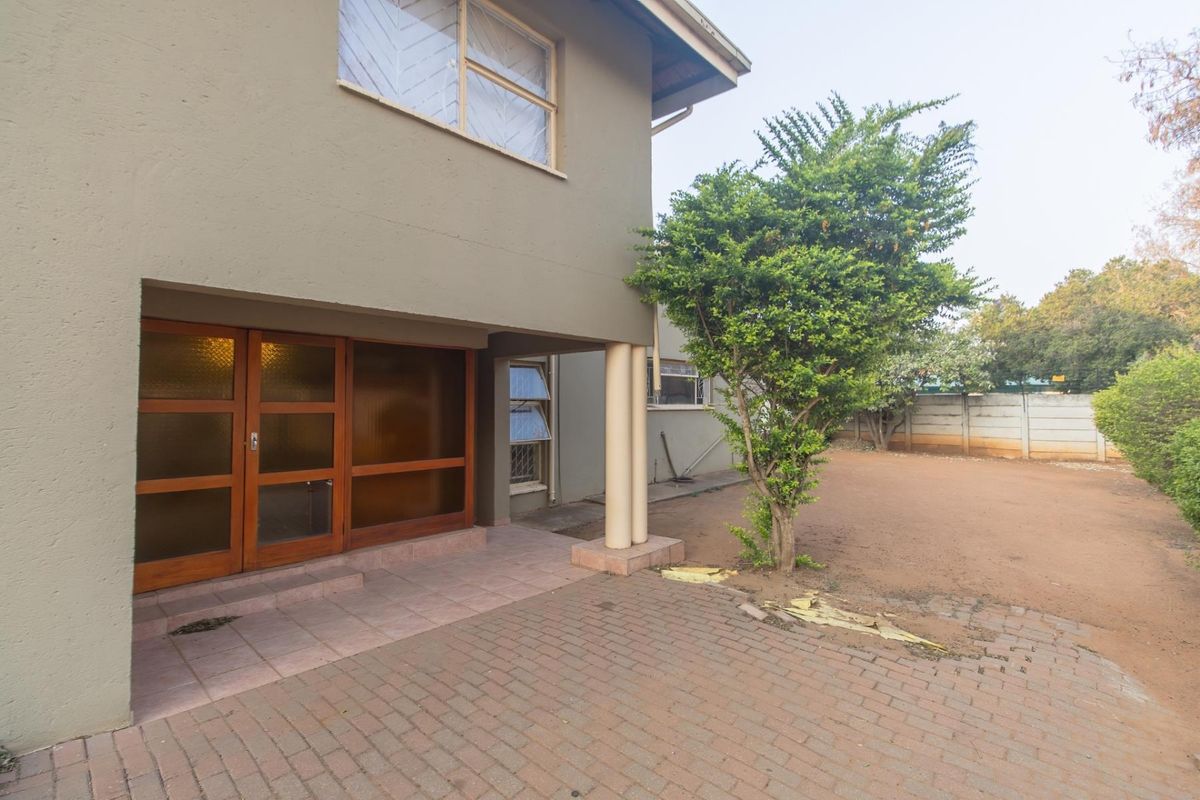 Prime Location, Big Investment Potential - Photo 4