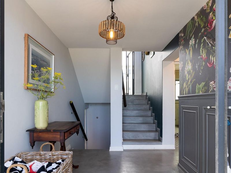 Exquisite Coastal Gem for Sale in Herolds Bay, Western Cape - Photo 5