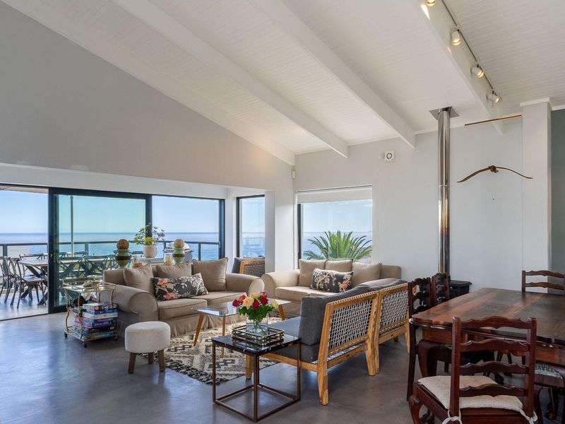 Exquisite Coastal Gem for Sale in Herolds Bay, Western Cape - Photo 9