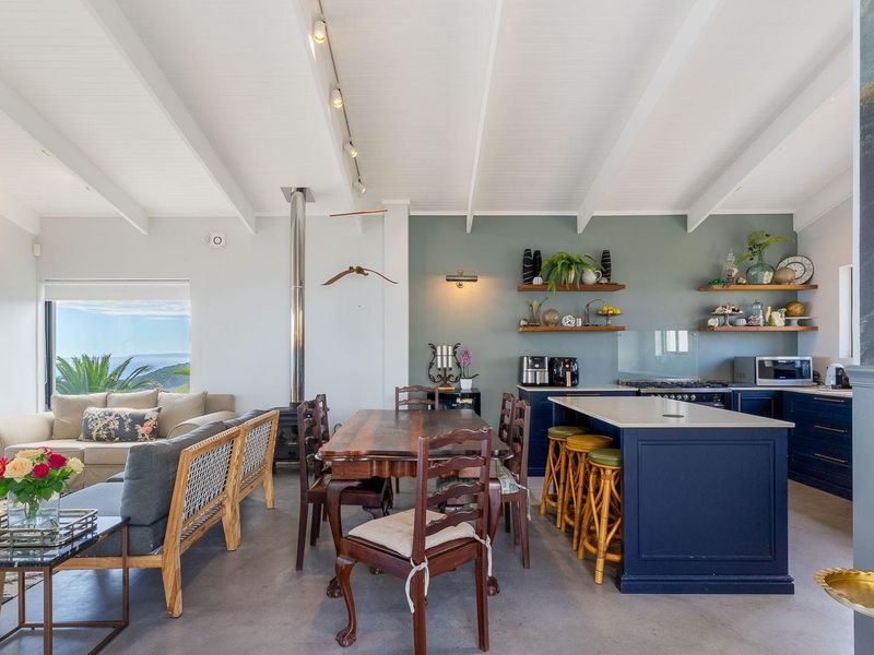 Exquisite Coastal Gem for Sale in Herolds Bay, Western Cape - Photo 6