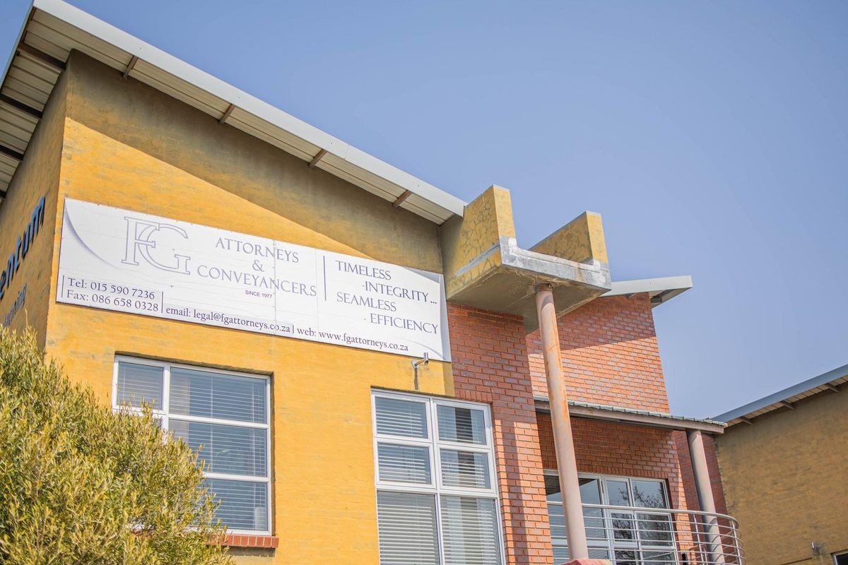 First-Floor Luxury Office in Bendor for Sale - Photo 2