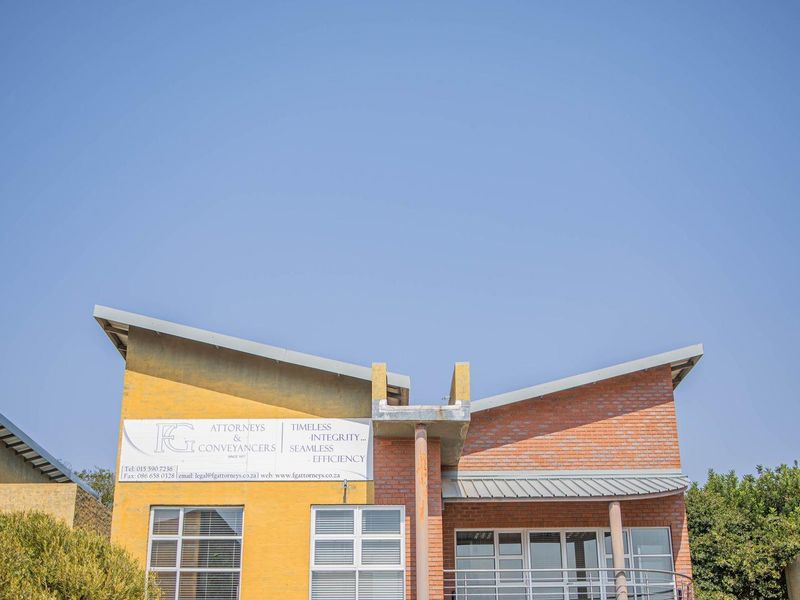 First-Floor Luxury Office in Bendor for Sale - Photo 4