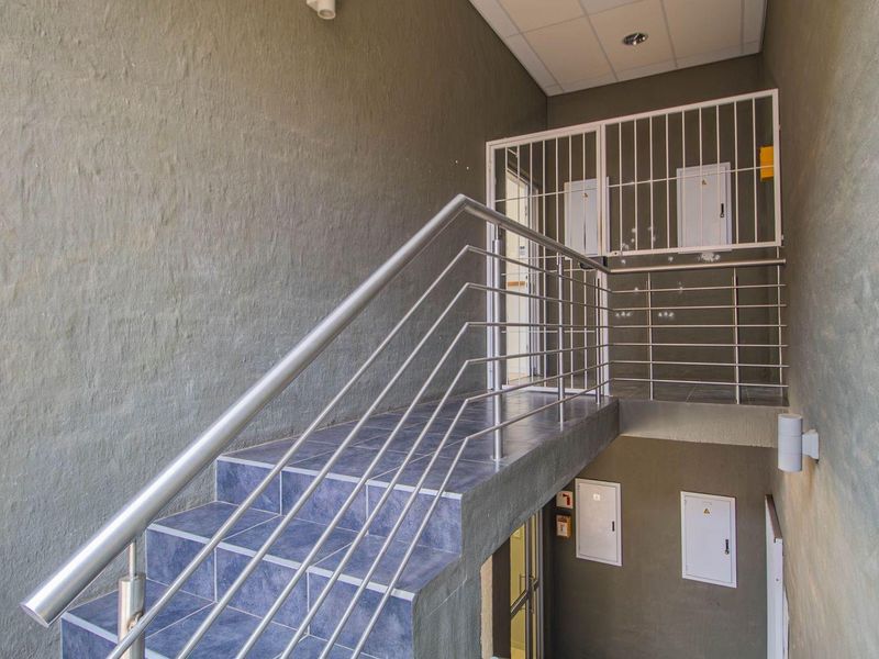 First-Floor Luxury Office in Bendor for Sale - Photo 8