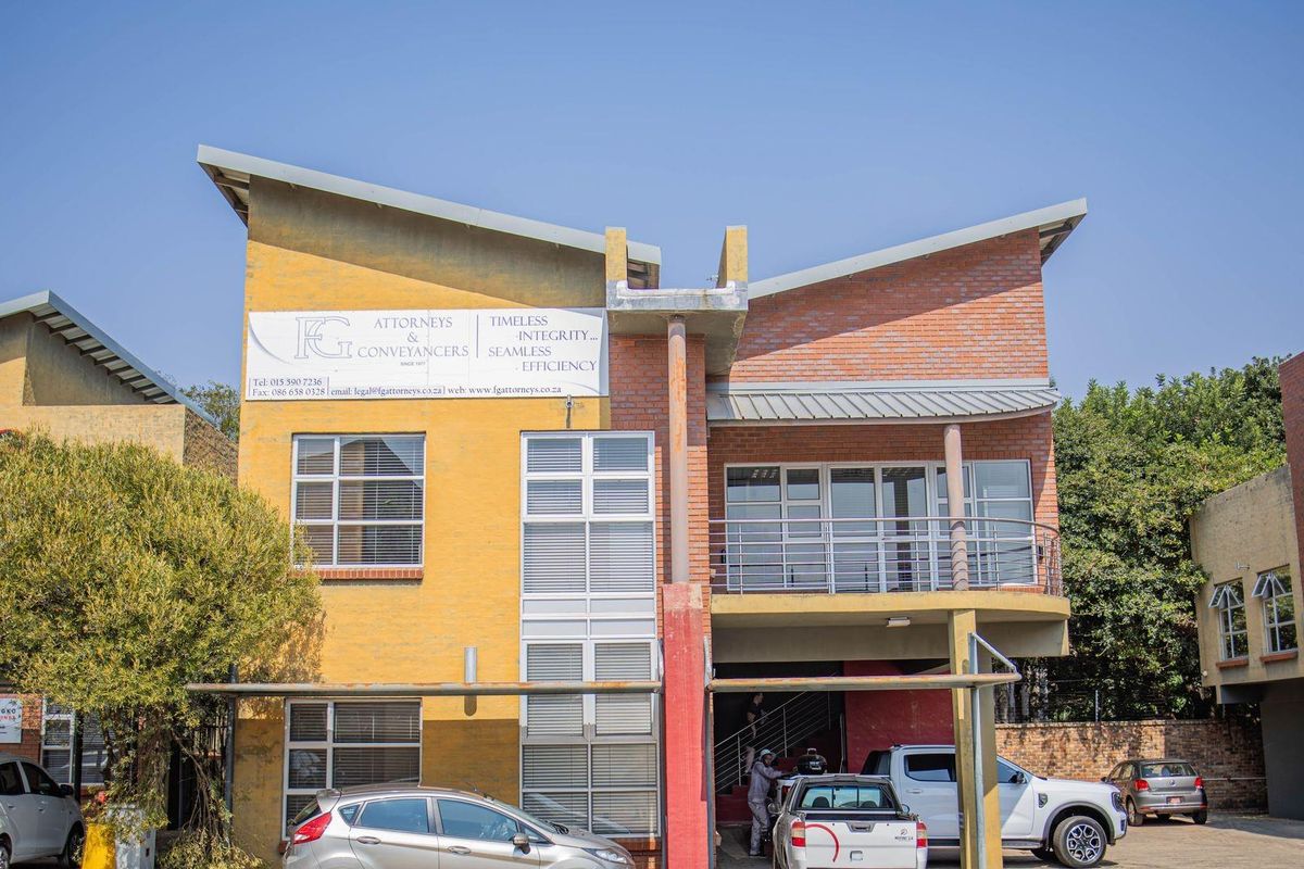 First-Floor Luxury Office in Bendor for Sale - Photo 3