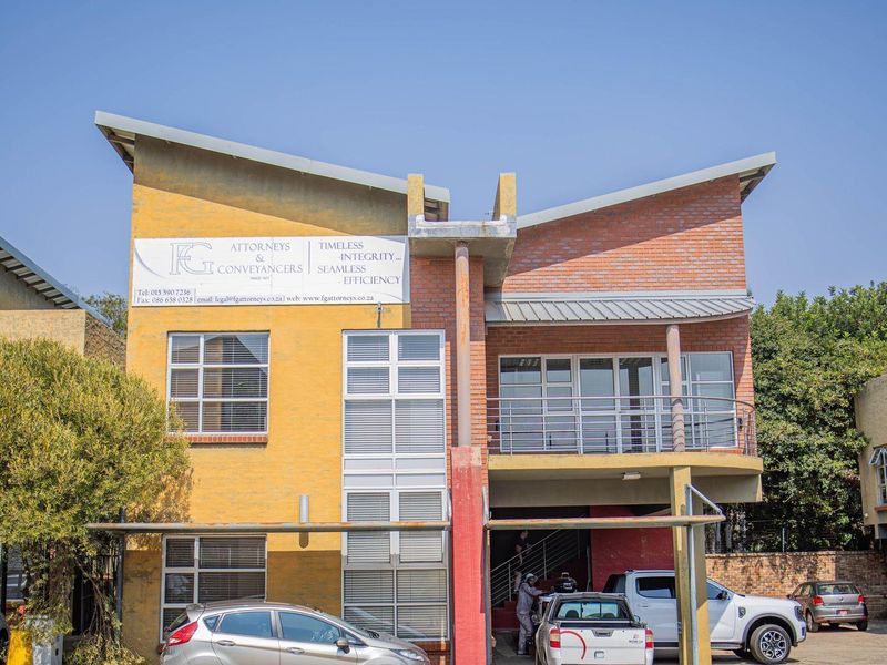 First-Floor Luxury Office in Bendor for Sale - Photo 3