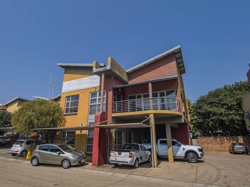 First-Floor Luxury Office in Bendor for Sale - Photo 5