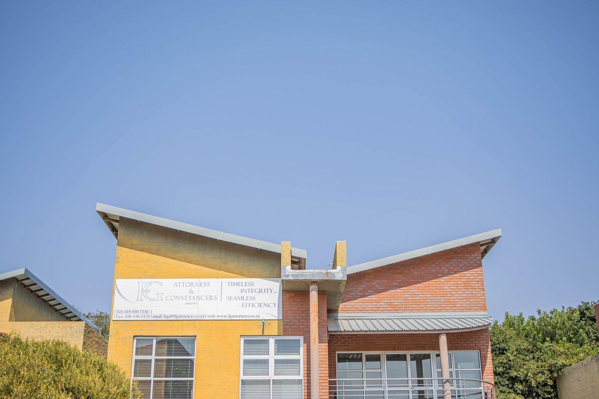 Modern First-Floor Office with Boardroom in Bendor - Photo 4