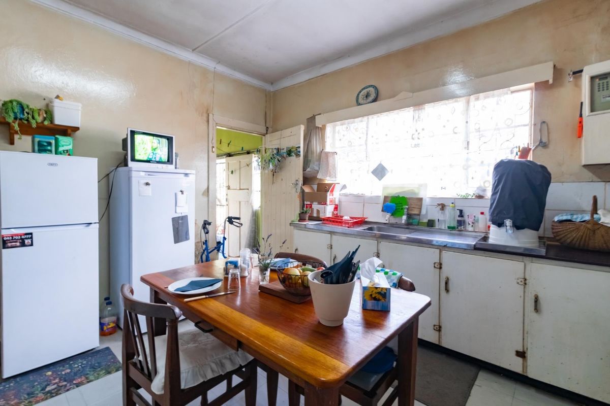 3-BEDROOM HOUSE IN CAMBRIDGE - Photo 4