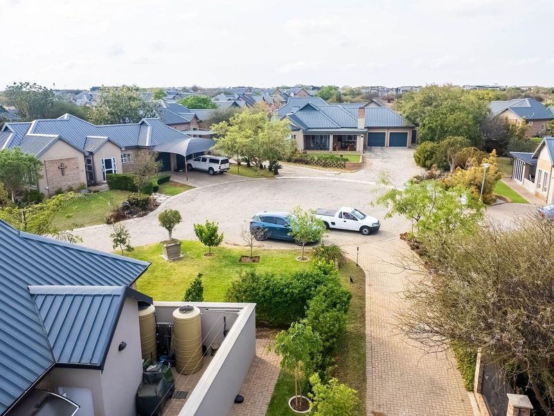 Vacant Land in Secure Estate with Borehole - Photo 5