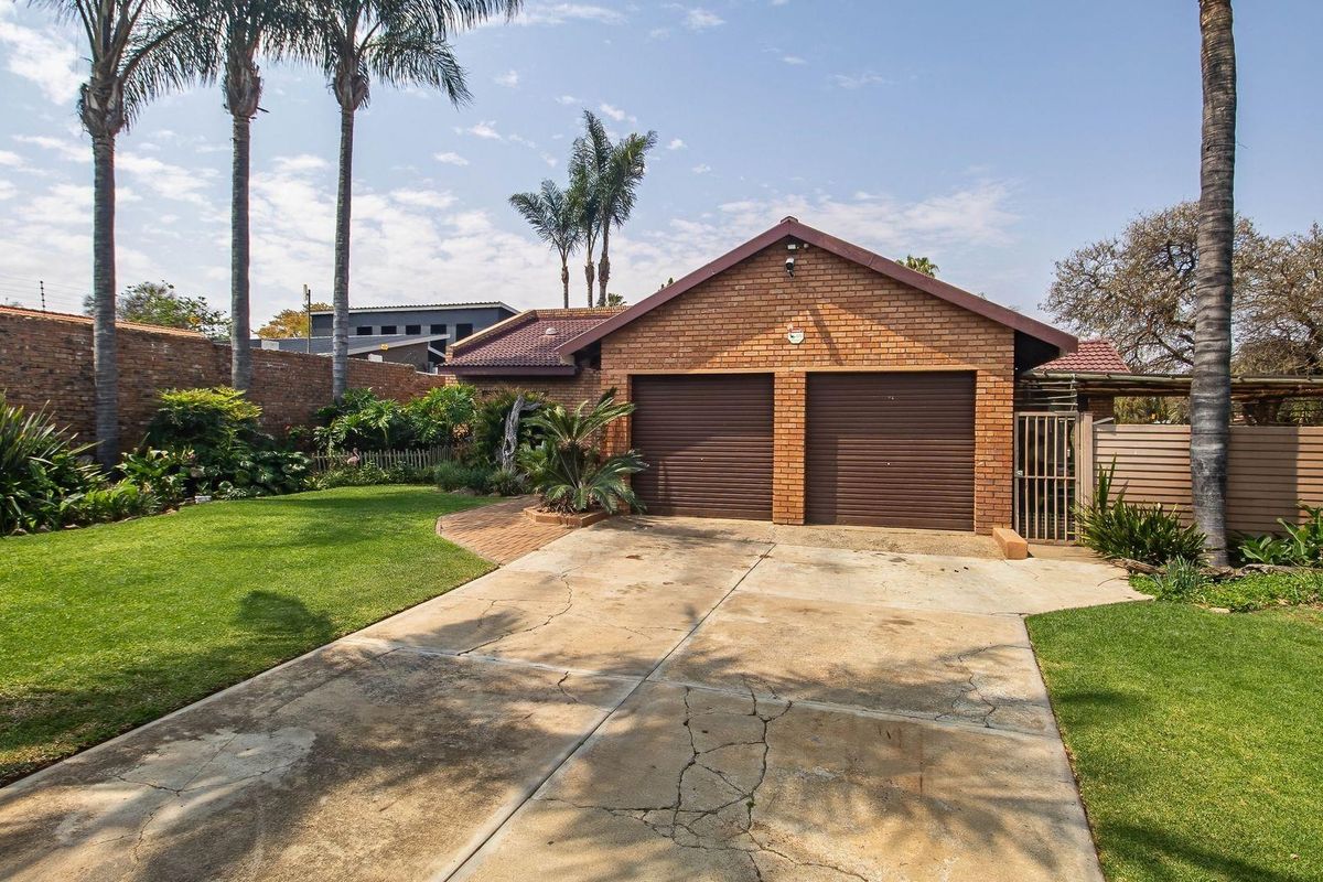 Versatile Property with Room to Grow - Photo 4