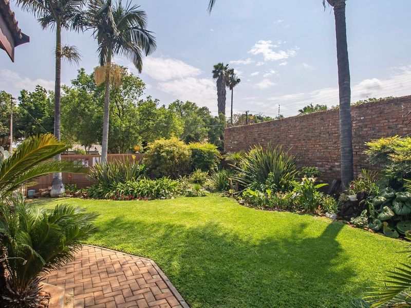 Versatile Property with Room to Grow - Photo 8