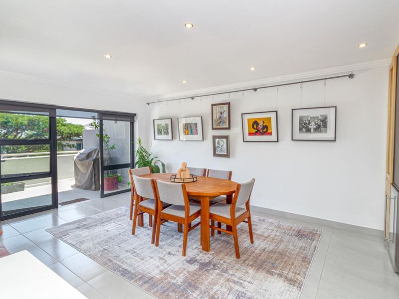 Exclusive Luxury 2-Bedroom Apartment for Sale in Bryanston - Photo 1