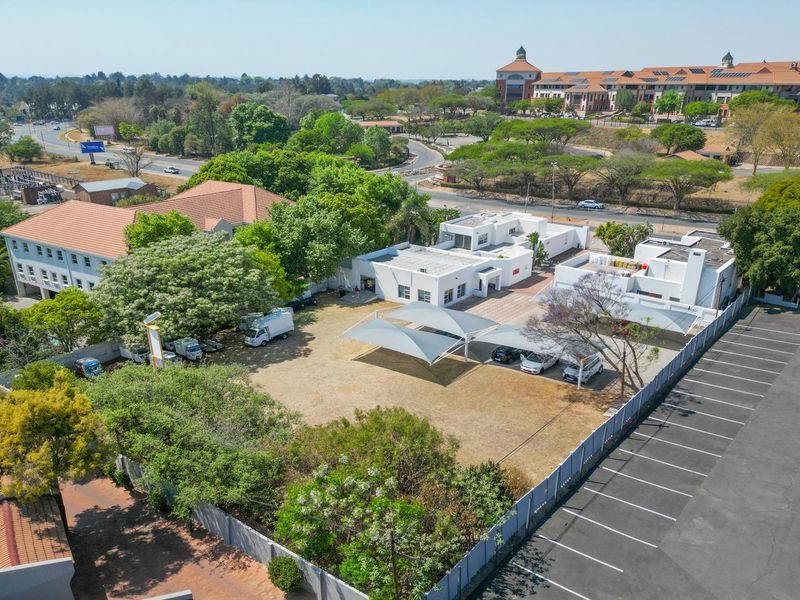 Commercial Property for Sale in Bryanston - Photo 1