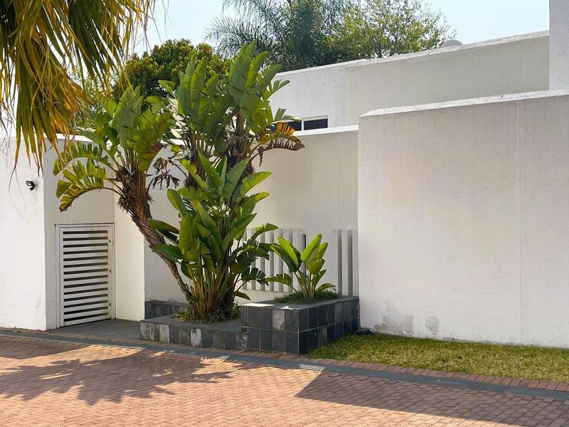 Commercial Property for Sale in Bryanston - Photo 9