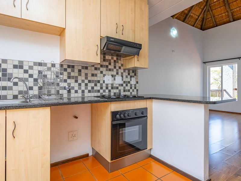 Modern 2-Bedroom Apartment in the Unique Riverglades Estate - Photo 9