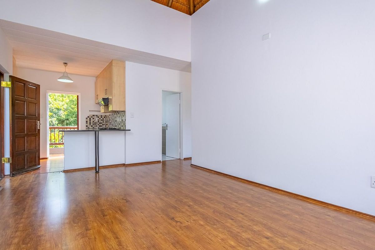 Modern 2-Bedroom Apartment in the Unique Riverglades Estate - Photo 2