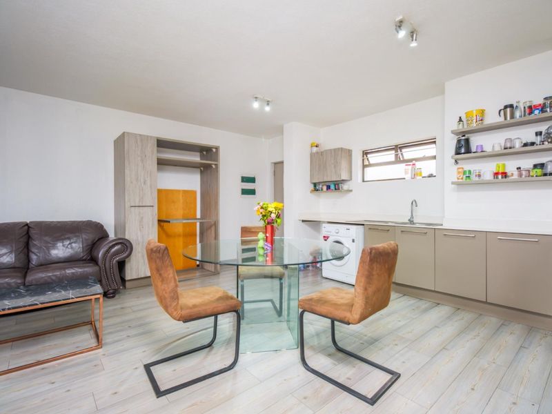 Skip the search: Quality Tenant Secured Until 2027 - Photo 3