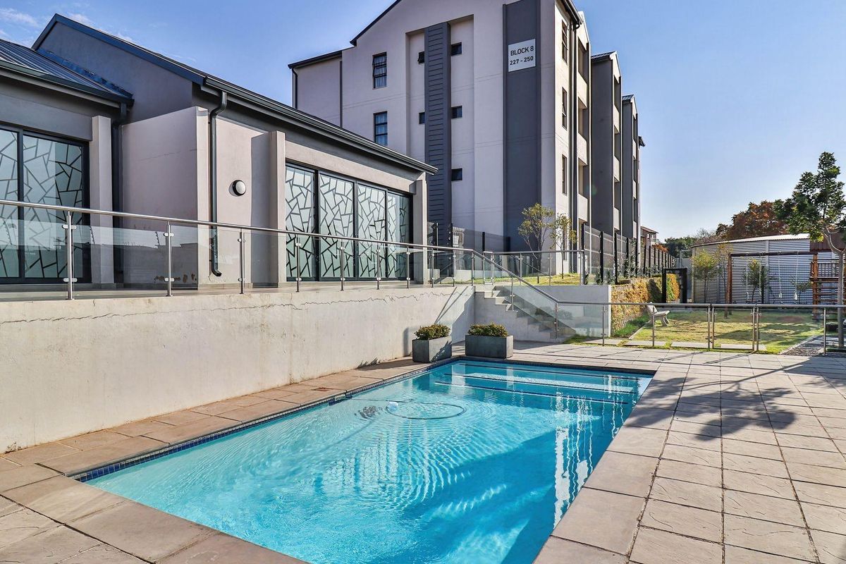 Prime Location and Investment Opportunity - Photo 2