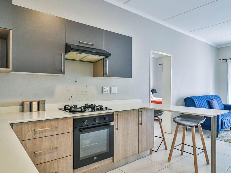 Prime Location and Investment Opportunity - Photo 3