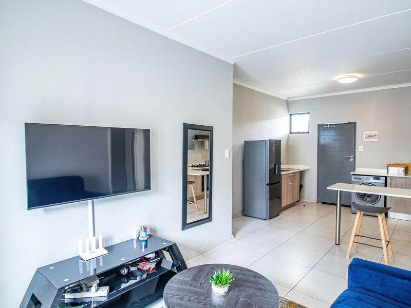 Prime Location and Investment Opportunity - Photo 6