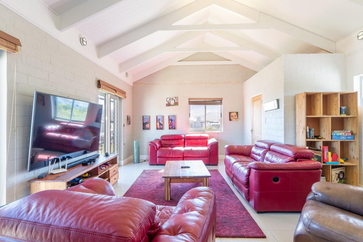 Pringle Bay -Modern Living in this beautiful village. - Photo 4