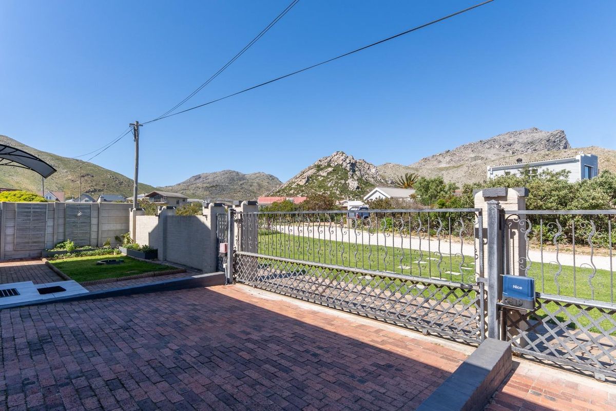 Pringle Bay -Modern Living in this beautiful village. - Photo 3