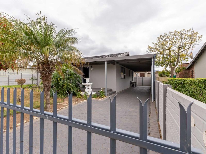 Neatly renovated lock up and go Town House Riversdale - Photo 2