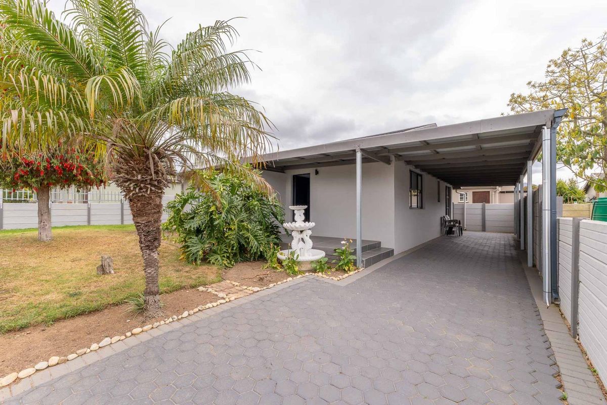 Neatly renovated lock up and go Town House Riversdale - Photo 3