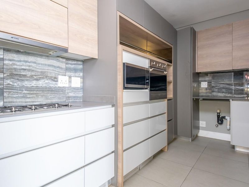 Elegant Penthouse 3 Bedrooms in Rosebank CBD with amazing views! - Photo 6