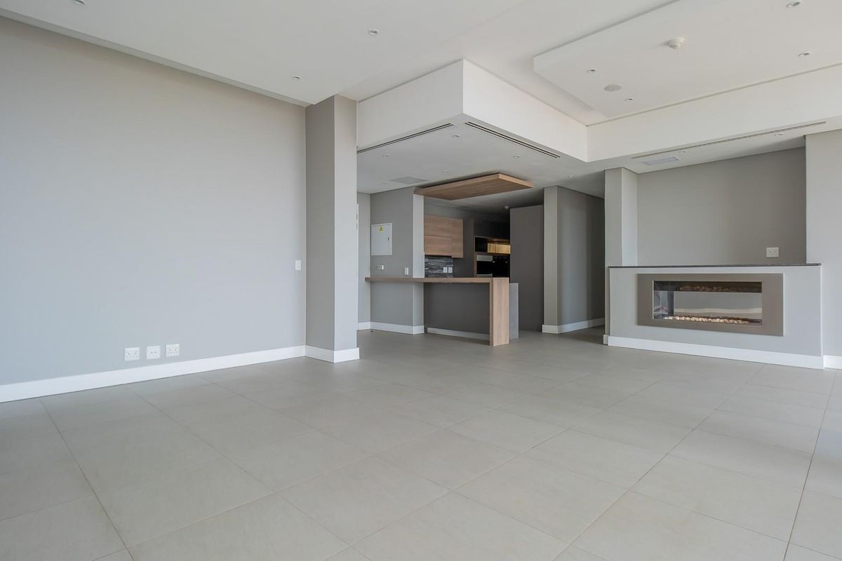 Elegant Penthouse 3 Bedrooms in Rosebank CBD with amazing views! - Photo 3