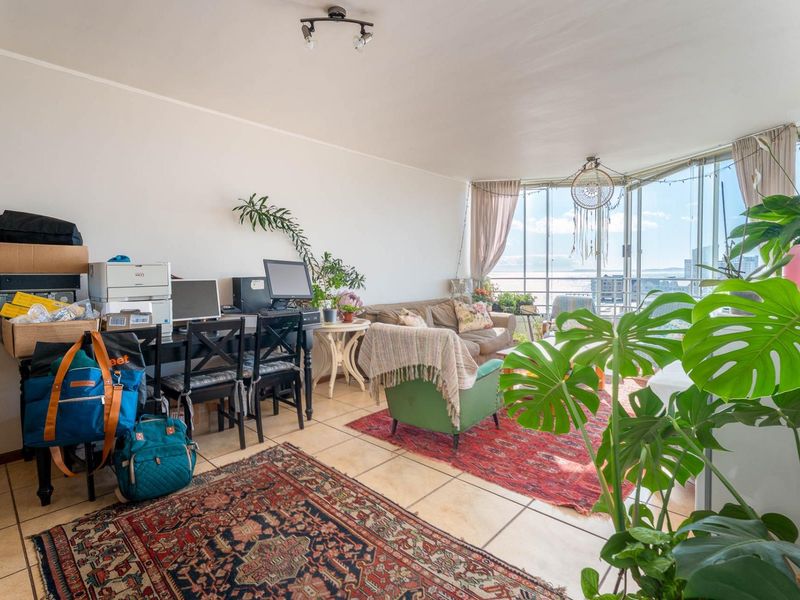 3 Bedroom Airbnb friendly Apartment in Strand - Photo 2