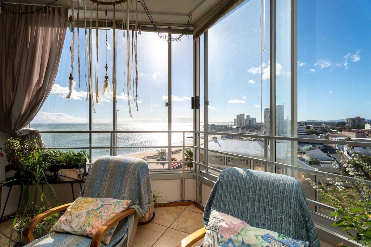 3 Bedroom Airbnb friendly Apartment in Strand - Photo 4