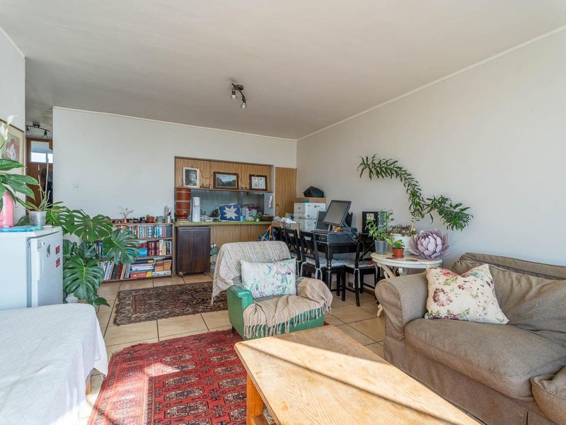 3 Bedroom Airbnb friendly Apartment in Strand - Photo 9