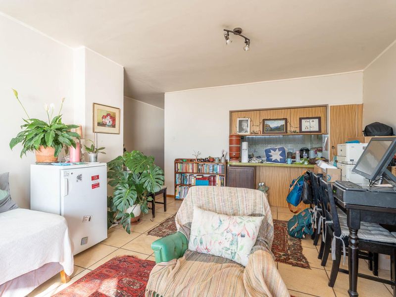 3 Bedroom Airbnb friendly Apartment in Strand - Photo 6