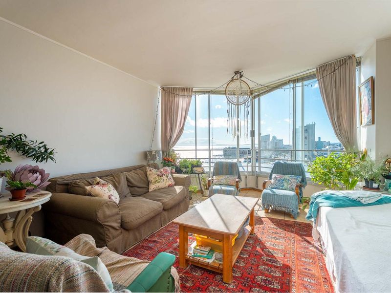 3 Bedroom Airbnb friendly Apartment in Strand - Photo 7
