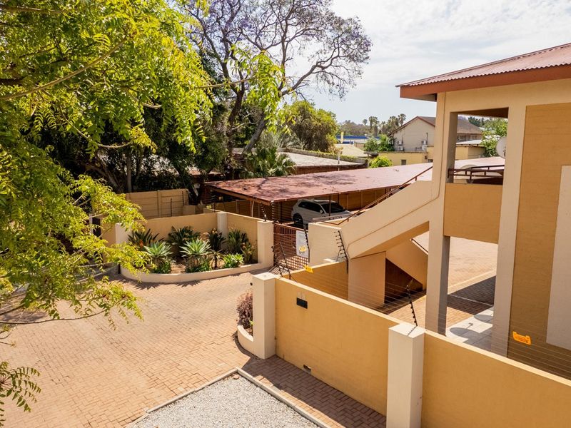 Cosy Apartment Selling for the RIGHT Price! - Photo 3