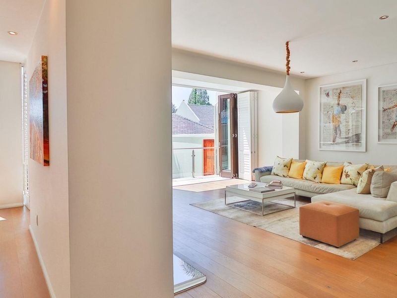 Luxurious 3-Bedroom Duplex with Pool and Flatlet in Secure Complex - Photo 5