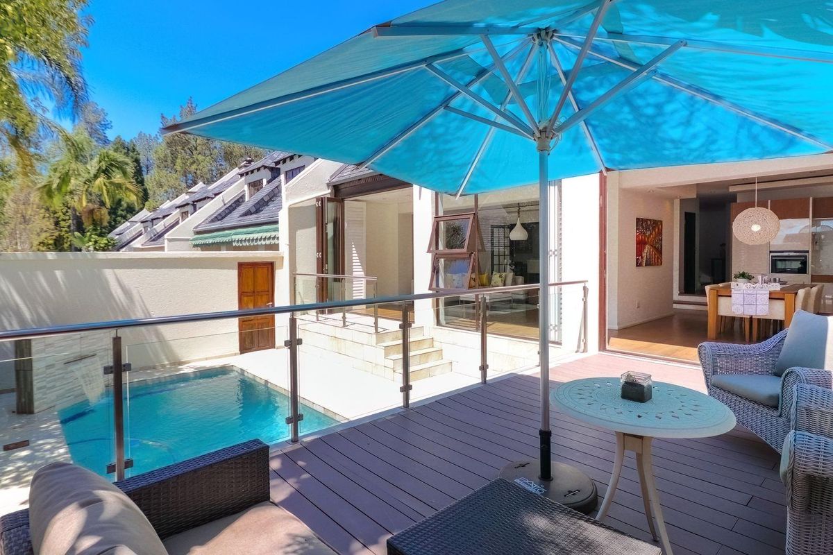 Luxurious 3-Bedroom Duplex with Pool and Flatlet in Secure Complex - Photo 4