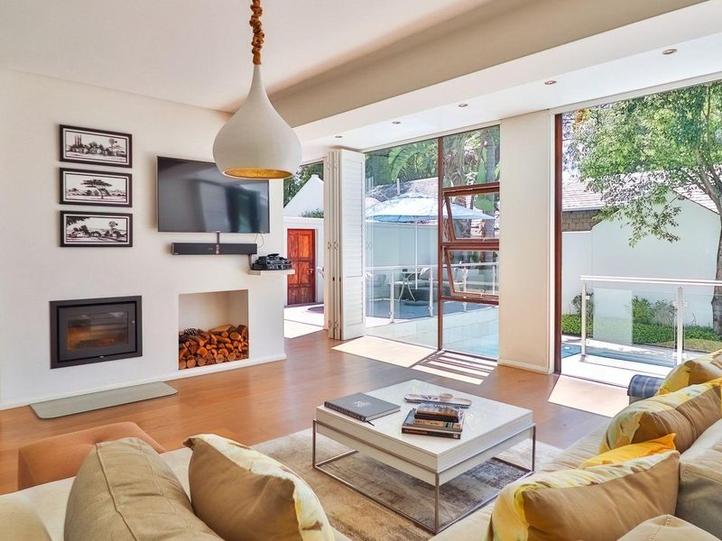 Luxurious 3-Bedroom Duplex with Pool and Flatlet in Secure Complex - Photo 1