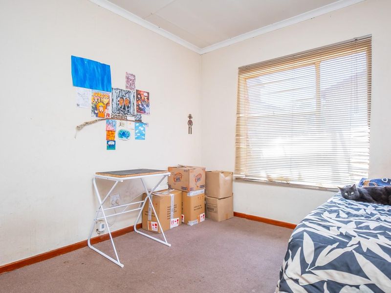 Your Dream Starts Here: Secure, Pet-Friendly Townhouse at Honey Close - Photo 10