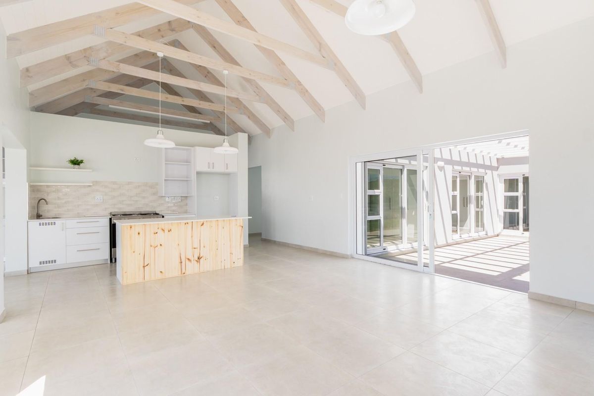 Modern Family Home in The Ridge Boutique Estate - Photo 5