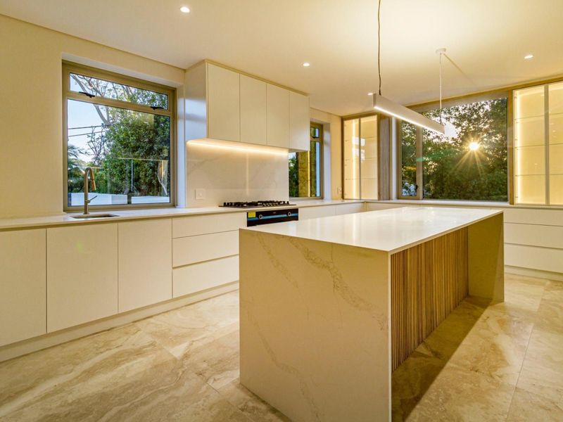Architectural Masterpiece in Rozendal, Stellenbosch - Photo 9