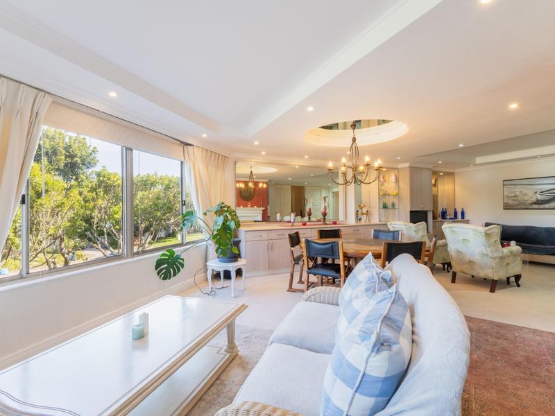 Prime Location Apartment - Steps away from the Keurbooms Lagoon - Photo 2