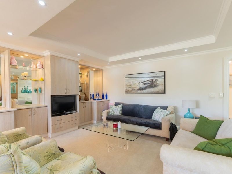 Prime Location Apartment - Steps away from the Keurbooms Lagoon - Photo 8