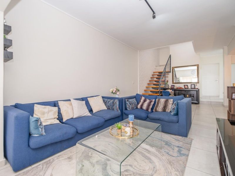 Charming & Spacious 4-Bedroom Home in Bellcanto Complex, Northriding - Photo 9