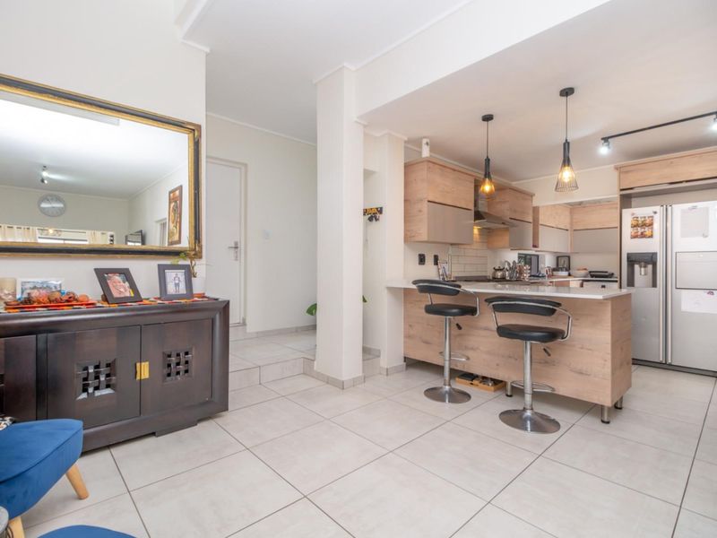 Charming & Spacious 4-Bedroom Home in Bellcanto Complex, Northriding - Photo 6