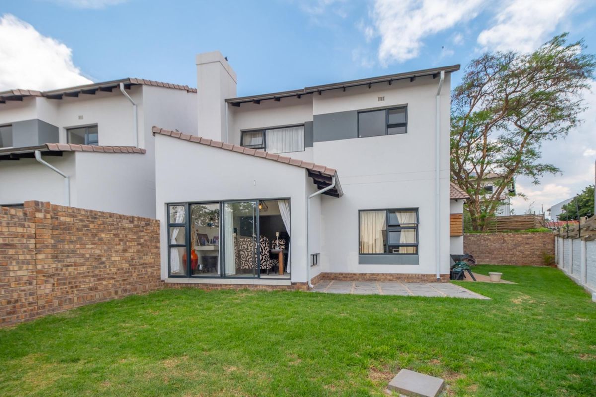 Charming & Spacious 4-Bedroom Home in Bellcanto Complex, Northriding - Photo 2