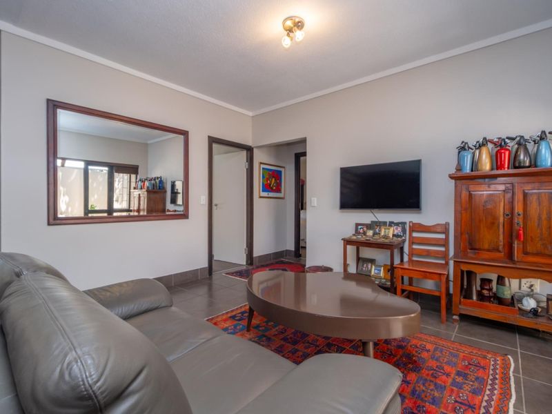 Corner Garden Unit with Loft and Wraparound Privacy within Sibiti Estate - Photo 7