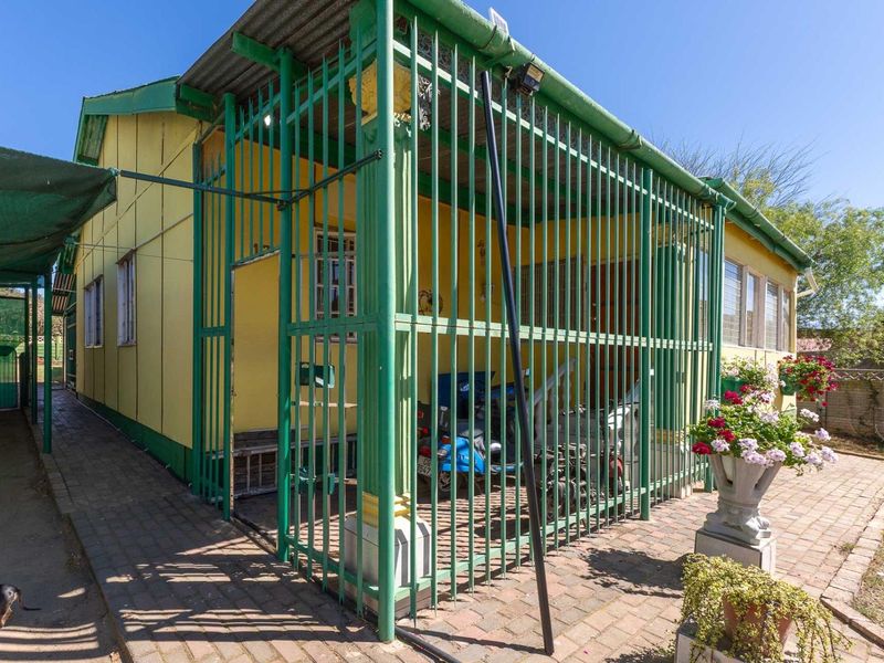 Welcoming Family and First time home owners House - Photo 7